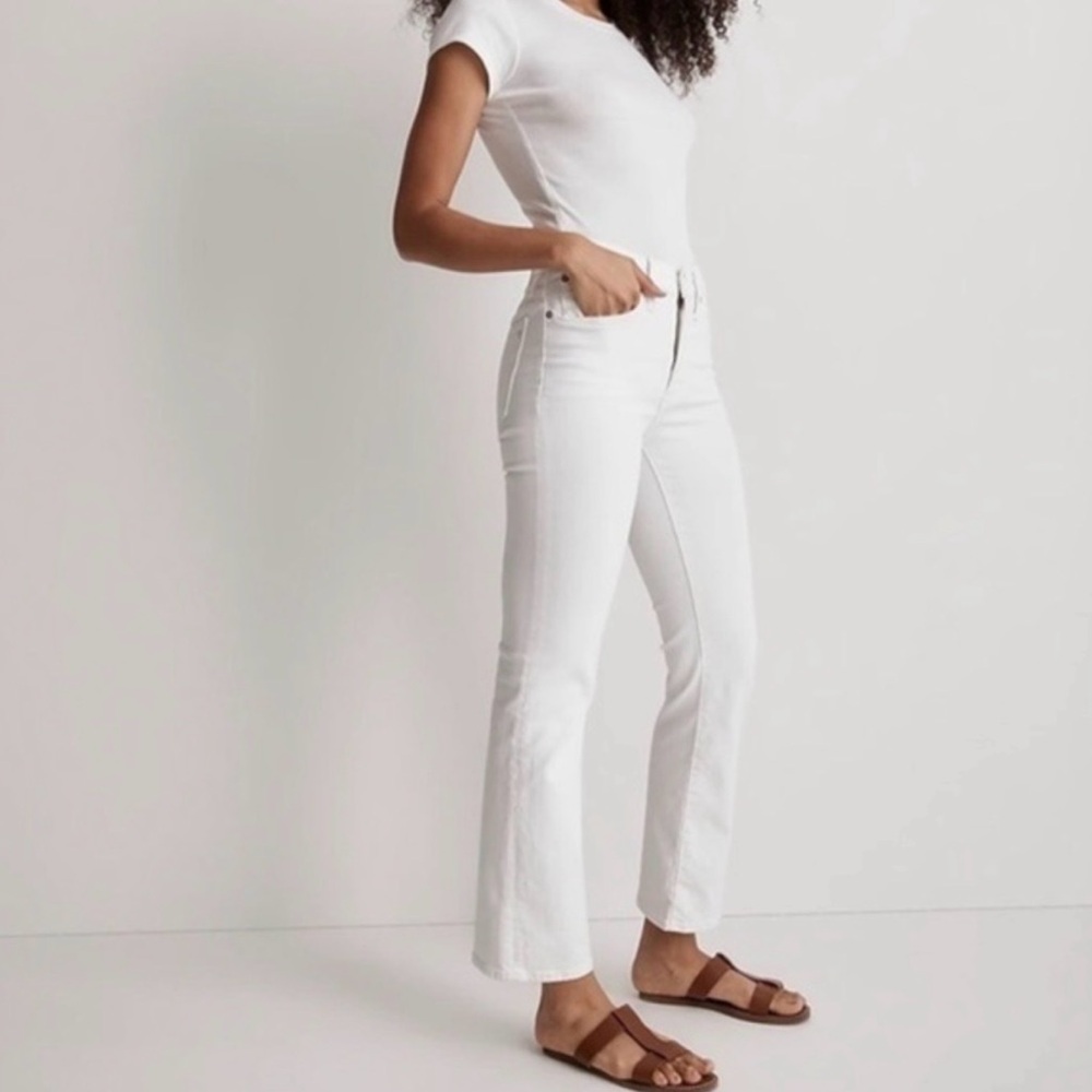 NWT Madewell Mid-Rise Kick Out Crop in White size 26